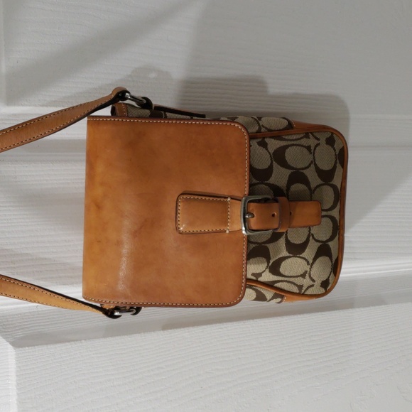 Coach Signature Canvas & Leather Crossbody Flap Bag Buckle Detail - 6.5x8.5 inch - Picture 4 of 13